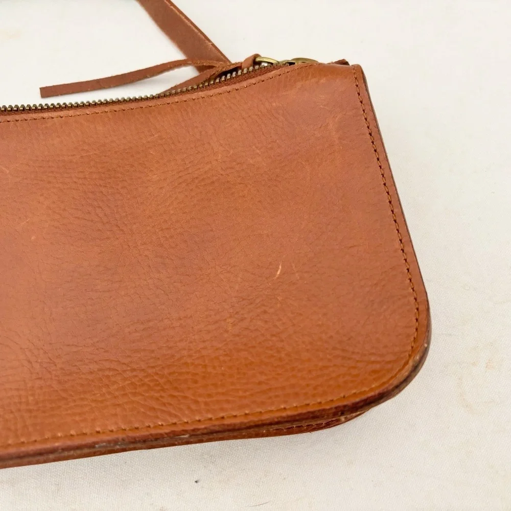 Madewell the Simple Pouch Belt Bag in Saddle Brown Leather - Picture 2 of 5